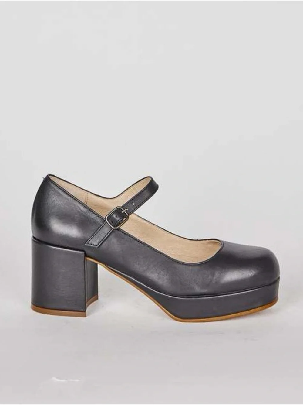 Intentionally Blank Taft Platform Mary Jane in Black